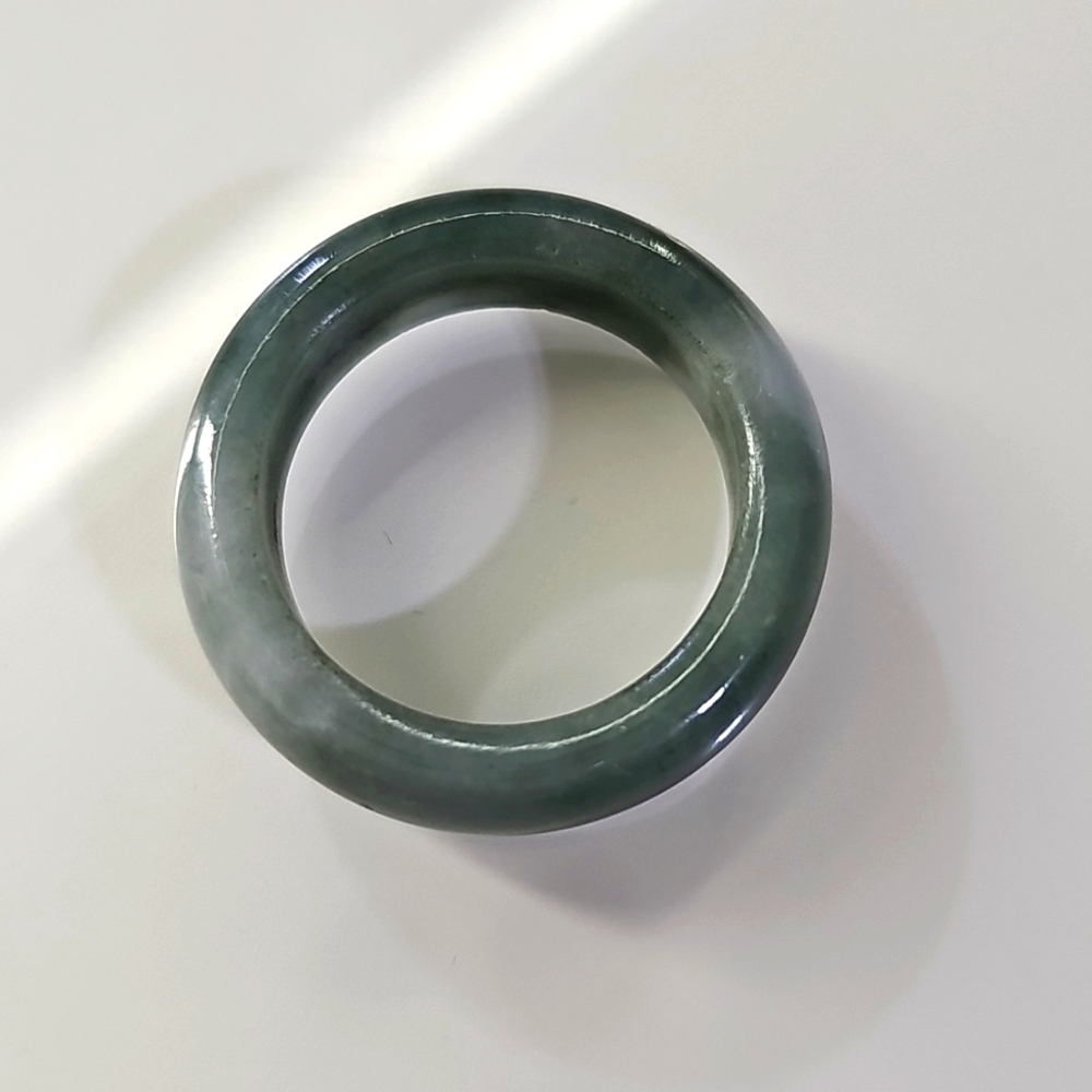 Jade Jewelry Set - Picture 3 of 7